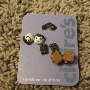 S’mores kid earrings